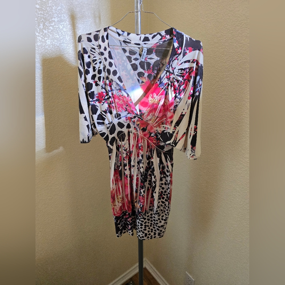 Mi Manchi Short Sleeve Pullover Dress